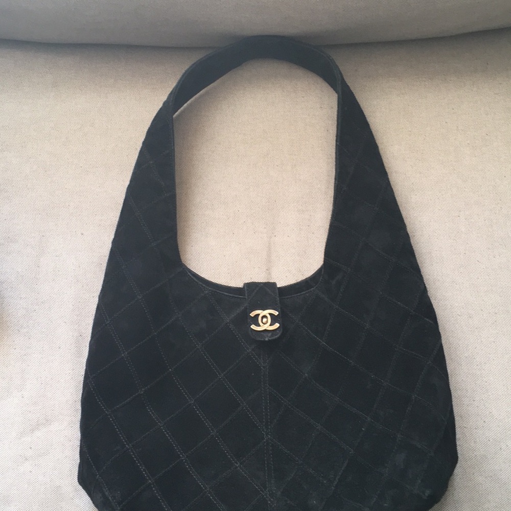 Vintage Black Chanel Quilted Suede Hobo. - Picture 3 of 13